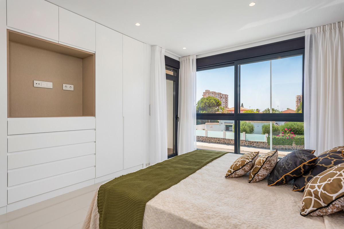 Villa de Lujo entre Dos Mares: Tu Paraíso en Murcia, Villas de lujo en Playa Honda, Murcia. Vive entre Mar Menor y Mediterráneo. Construye tu villa ideal cerca de playas, Calblanque y Cartagena. ¡Tu paraíso coster