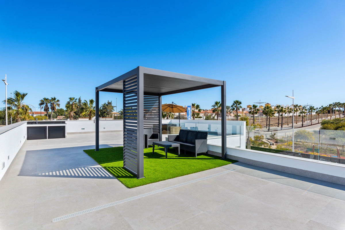 Villa de Lujo en Algorfa: Diseño y Confort Exclusivo, Villas de lujo en Algorfa, Alicante. 11 exclusivas residencias con piscina privada, cerca de golf y playas Costa Blanca. Lujo y privacidad.