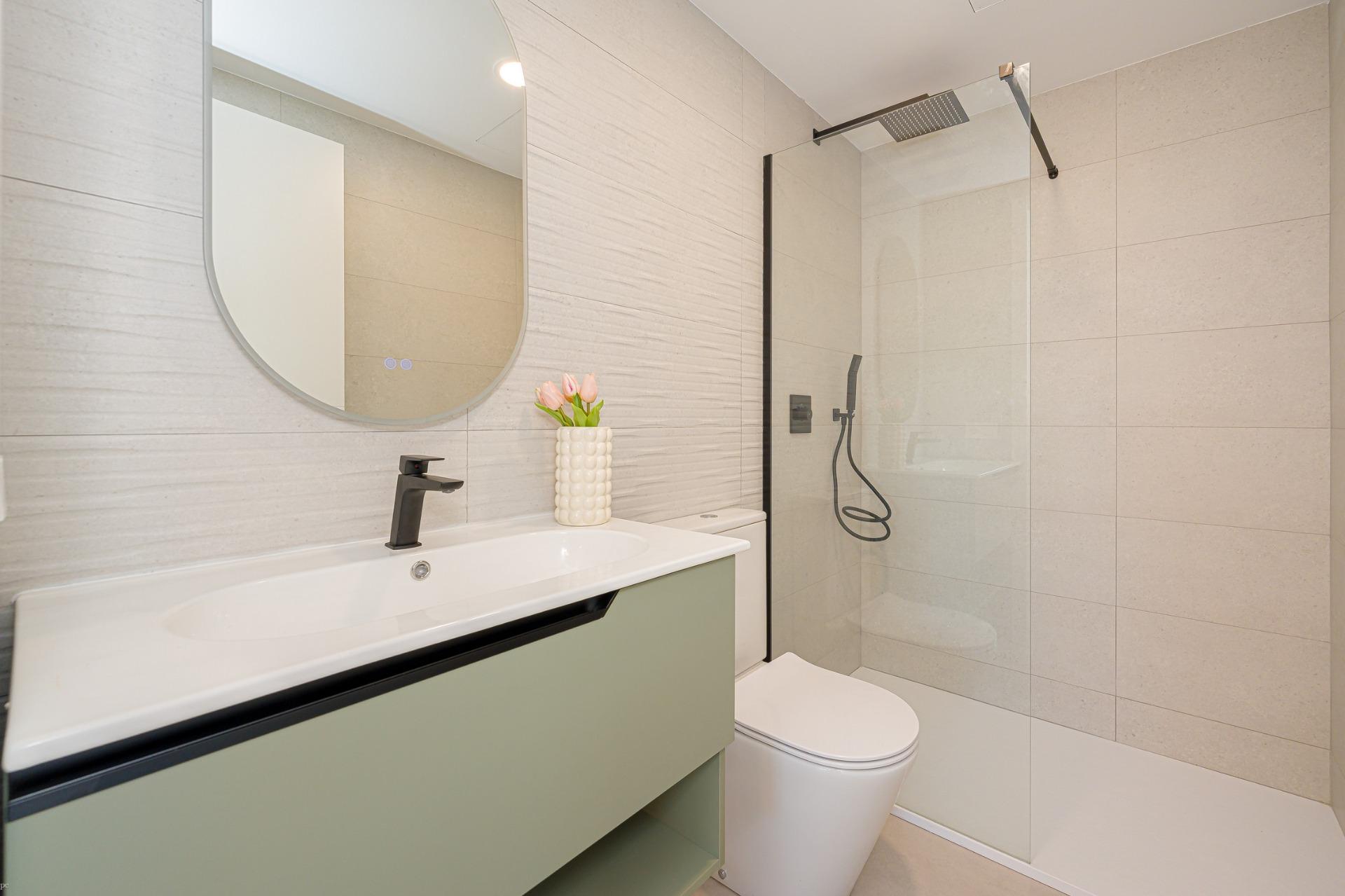 Apartamento en Venta en Villajoyosa, Apartamento 2 hab/2 baños en Cala de Finestrat, Costa Blanca Norte. Vistas mar, sur. Cala Finestrat. ¡Oportunidad inversión!