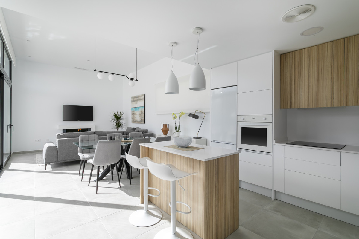 Calasparra: Tu Villa Moderna con Piscina Privada, Villas modernas en Calasparra, Murcia. 3 dorm., 2 baños, piscina privada, parcela 550m². Cerca de servicios, naturaleza y playas. ¡Su oasis!