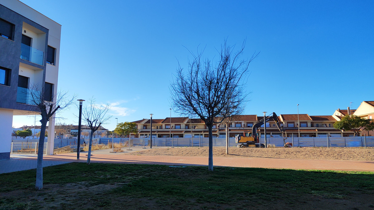 Ático de Ensueño en Torre-Pacheco: Piscina y Terraza, Descubre tu ático soñado en Torre-Pacheco, Murcia. 3 hab, 2 baños, terraza con barbacoa, piscina y garaje. Cerca de playas y golf. ¡Vive el confort por 233.000€