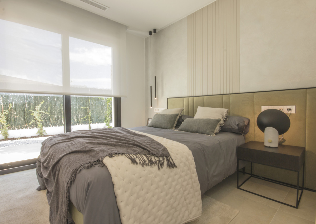 Villa de Autor en Ciudad Quesada: Lujo, Golf y Mar, Villas de autor excepcionales en Ciudad Quesada, Costa Blanca Sur. Junto a La Marquesa Golf y playas. 3 dorm, 3 baños, piscina. ¡Diseño, confort y calidad de vi