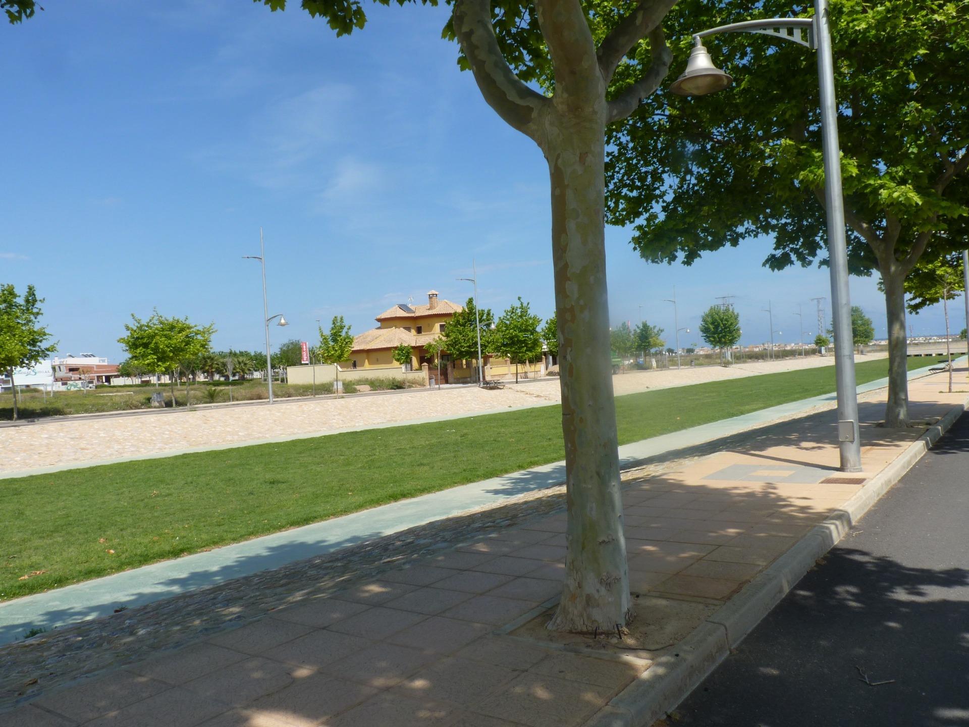 Tu Oasis Moderno en Pilar de la Horadada, Bungalows obra nueva en Pilar de la Horadada, Costa Blanca Sur. 2 hab, 2 baños. Máximo confort y vida mediterránea. ¡Oportunidad única!
