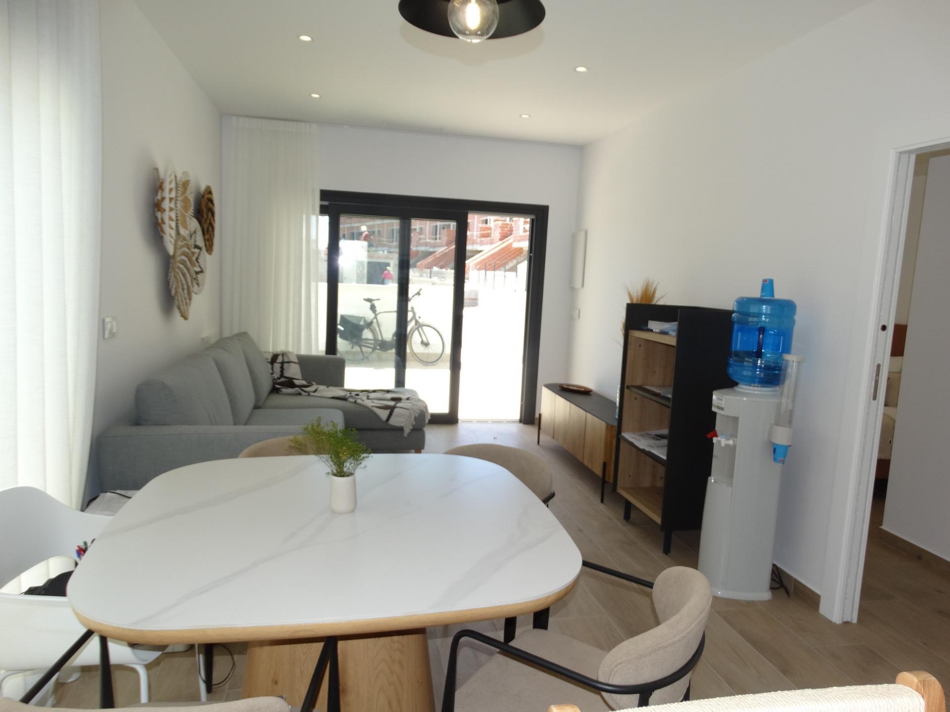 Tu Oasis Moderno en Pilar de la Horadada, Bungalows obra nueva en Pilar de la Horadada, Costa Blanca Sur. 2 hab, 2 baños. Máximo confort y vida mediterránea. ¡Oportunidad única!