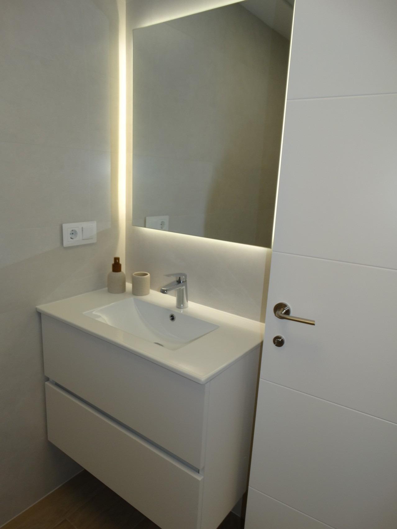 Tu Oasis Moderno en Pilar de la Horadada, Bungalows obra nueva en Pilar de la Horadada, Costa Blanca Sur. 2 hab, 2 baños. Máximo confort y vida mediterránea. ¡Oportunidad única!