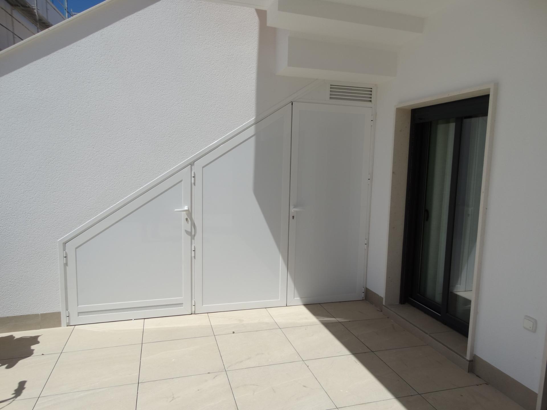 Tu Oasis Moderno en Pilar de la Horadada, Bungalows obra nueva en Pilar de la Horadada, Costa Blanca Sur. 2 hab, 2 baños. Máximo confort y vida mediterránea. ¡Oportunidad única!