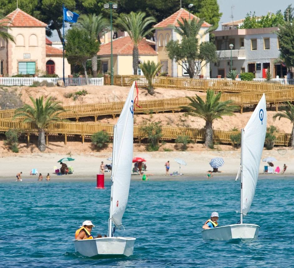 Tu Oasis en Pilar de la Horadada, Bungalows obra nueva en Pilar de la Horadada, Costa Blanca Sur. Diseño moderno, 2 hab, 2 baños. Cerca de playas y servicios. ¡Tu hogar ideal!