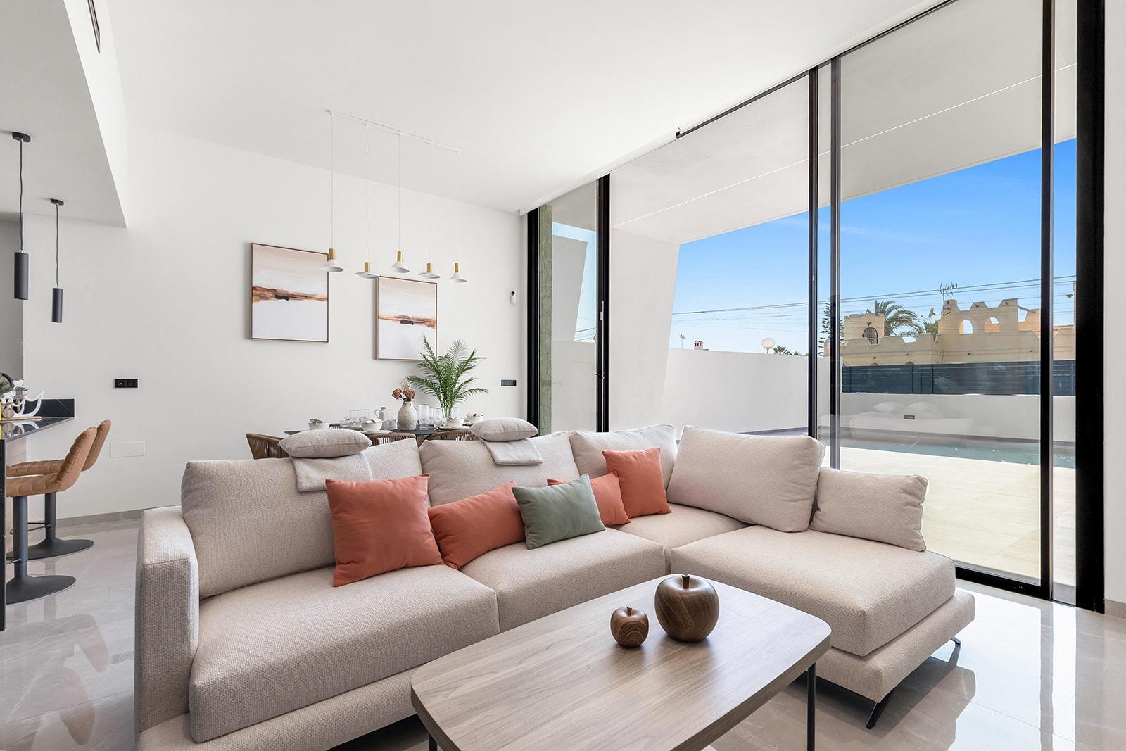 Villa en Venta en Torrevieja, Villa obra nueva en Torrevieja, Costa Blanca Sur. 3 hab, 2 baños, piscina privada. Vive el Mediterráneo con estilo y confort. ¡Tu hogar ideal!