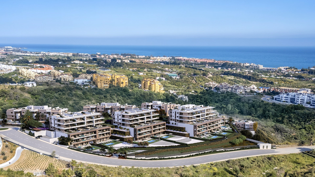 Estepona: Lujo, Vistas al Mar y Vida Exclusiva, Descubre apartamentos de lujo en la New Golden Mile de Estepona. Vistas al mar, comunidad exclusiva con spa, piscinas infinitas y seguridad 24h. ¡Vive el sueño