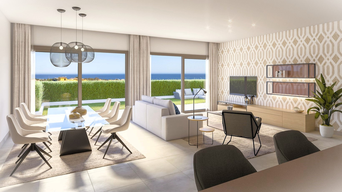 Estepona: Lujo, Vistas al Mar y Vida Exclusiva, Descubre apartamentos de lujo en la New Golden Mile de Estepona. Vistas al mar, comunidad exclusiva con spa, piscinas infinitas y seguridad 24h. ¡Vive el sueño