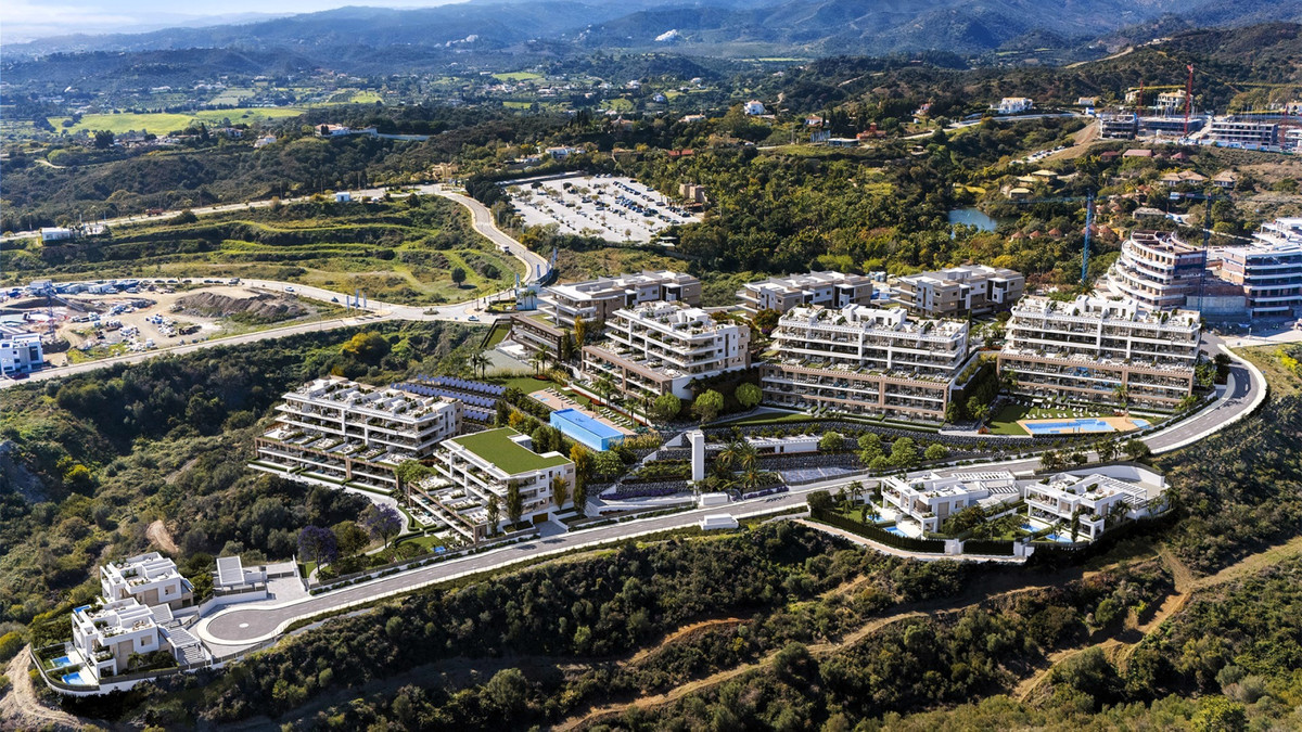 Estepona: Lujo, Vistas al Mar y Vida Exclusiva, Descubre apartamentos de lujo en la New Golden Mile de Estepona. Vistas al mar, comunidad exclusiva con spa, piscinas infinitas y seguridad 24h. ¡Vive el sueño