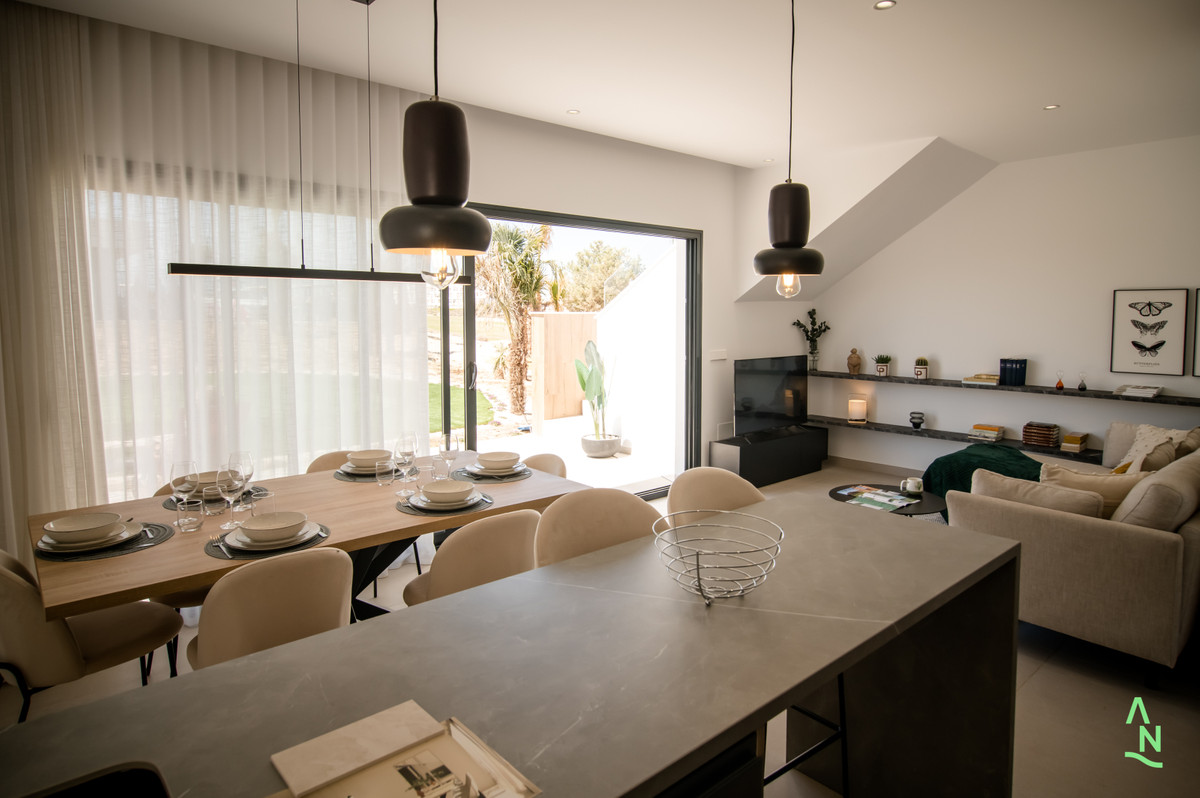 Alhama de Murcia: Tu Oasis con Piscina y Solárium, Descubre apartamentos exclusivos en Alhama de Murcia. Disfruta piscina, terraza con cocina de verano, 2-3 dorm. y solárium. ¡Tu hogar ideal en Murcia!
