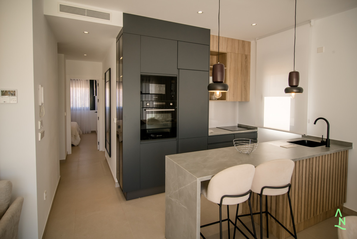 Alhama de Murcia: Tu Oasis con Piscina y Solárium, Descubre apartamentos exclusivos en Alhama de Murcia. Disfruta piscina, terraza con cocina de verano, 2-3 dorm. y solárium. ¡Tu hogar ideal en Murcia!