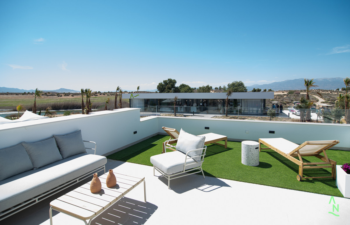 Alhama de Murcia: Tu Oasis con Piscina y Solárium, Descubre apartamentos exclusivos en Alhama de Murcia. Disfruta piscina, terraza con cocina de verano, 2-3 dorm. y solárium. ¡Tu hogar ideal en Murcia!