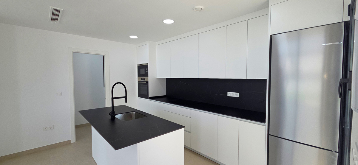 Exclusivas Villas Modernas en Condado de Alhama Golf, Villas de lujo en Condado de Alhama Golf, Murcia. Exclusivas residencias de 2-3 dormitorios con jardín, solárium y piscina. Vive el Mediterráneo. ¡Tu inversión