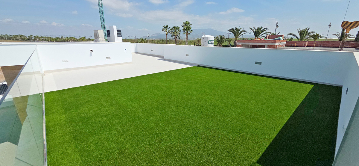 Exclusivas Villas Modernas en Condado de Alhama Golf, Villas de lujo en Condado de Alhama Golf, Murcia. Exclusivas residencias de 2-3 dormitorios con jardín, solárium y piscina. Vive el Mediterráneo. ¡Tu inversión