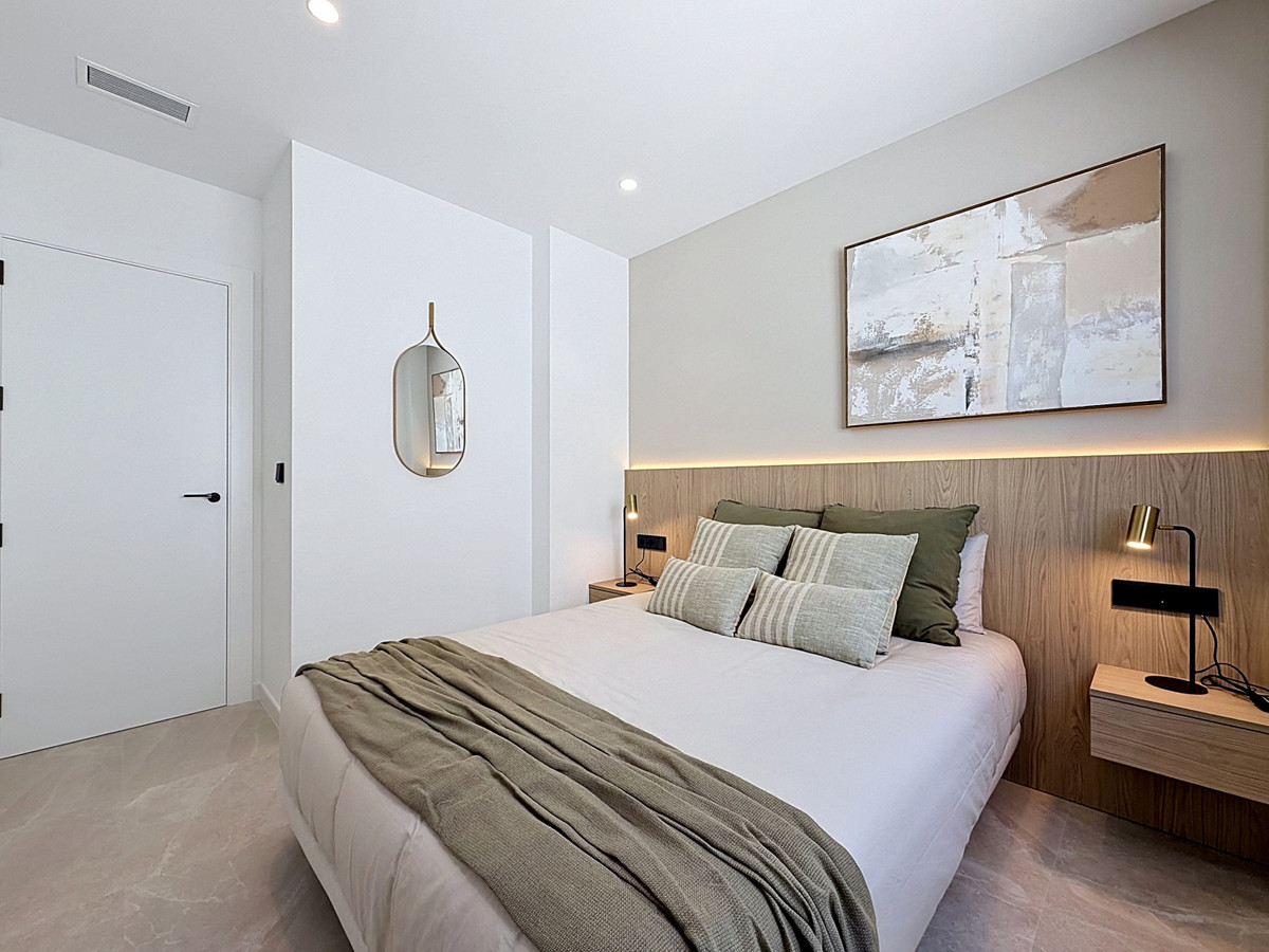 San Javier: Lujo Moderno y Piscina Privada, Apartamentos de lujo obra nueva en San Javier, Murcia. 2 dorm, 2 baños. Piscina privada o solárium. Calidades premium, cerca de playas y golf. ¡Tu inversión ide