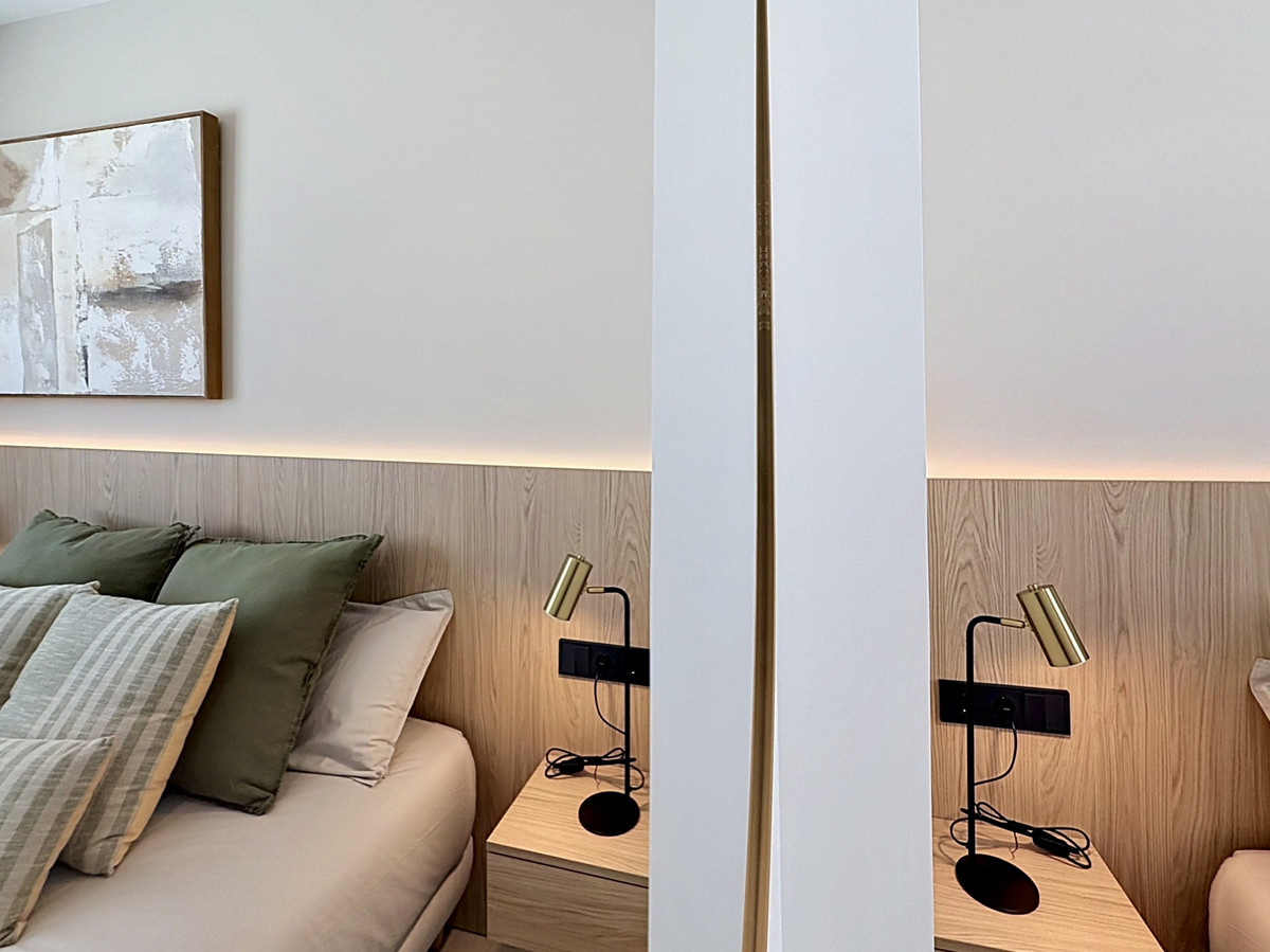 San Javier: Lujo Moderno y Piscina Privada, Apartamentos de lujo obra nueva en San Javier, Murcia. 2 dorm, 2 baños. Piscina privada o solárium. Calidades premium, cerca de playas y golf. ¡Tu inversión ide