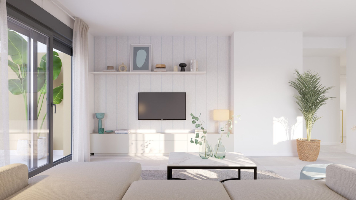 Mijas Costa: Lujo, Golf y Vistas Panorámicas, Apartamento de lujo en Calanova Golf, Mijas Costa. 2 hab, 2 baños, primera línea de golf con vistas. Piscina, gimnasio. ¡Vive la Costa del Sol! Desde 352.000€.