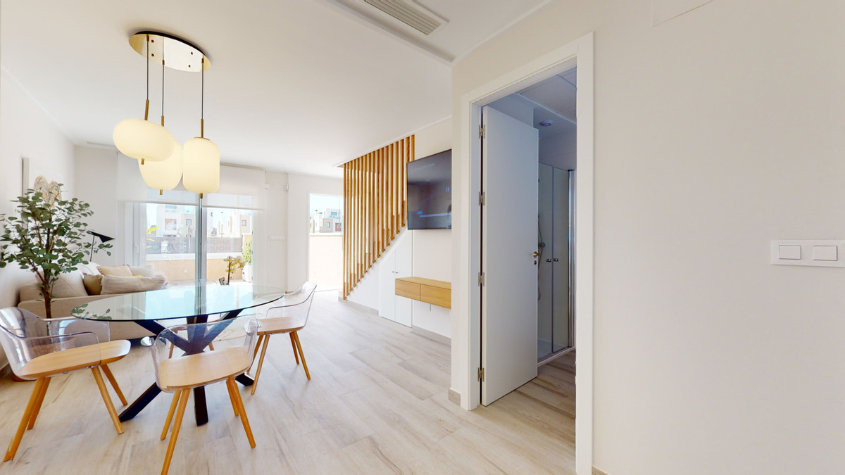 Tu Refugio Mediterráneo en Pilar de la Horadada, Vive el Mediterráneo en Pilar de la Horadada, Alicante. Viviendas de 3 dorm. con piscina, jardines y cerca de la playa. Apartamentos, chalets o bungalows. Desde