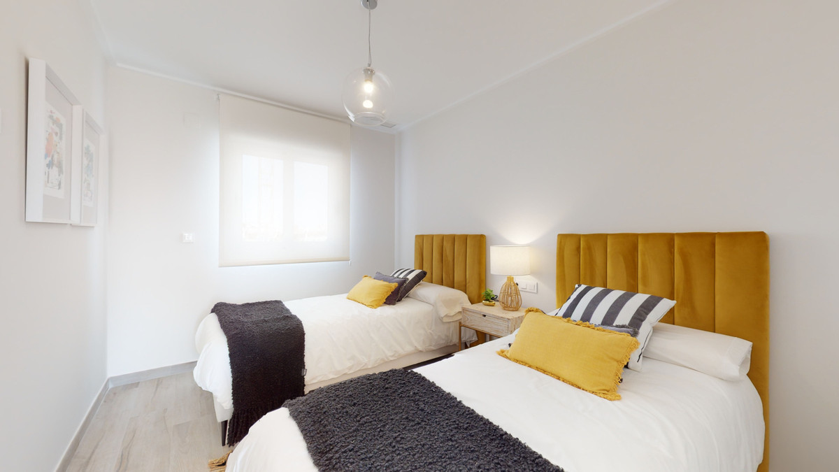 Tu Refugio Mediterráneo en Pilar de la Horadada, Vive el Mediterráneo en Pilar de la Horadada, Alicante. Viviendas de 3 dorm. con piscina, jardines y cerca de la playa. Apartamentos, chalets o bungalows. Desde