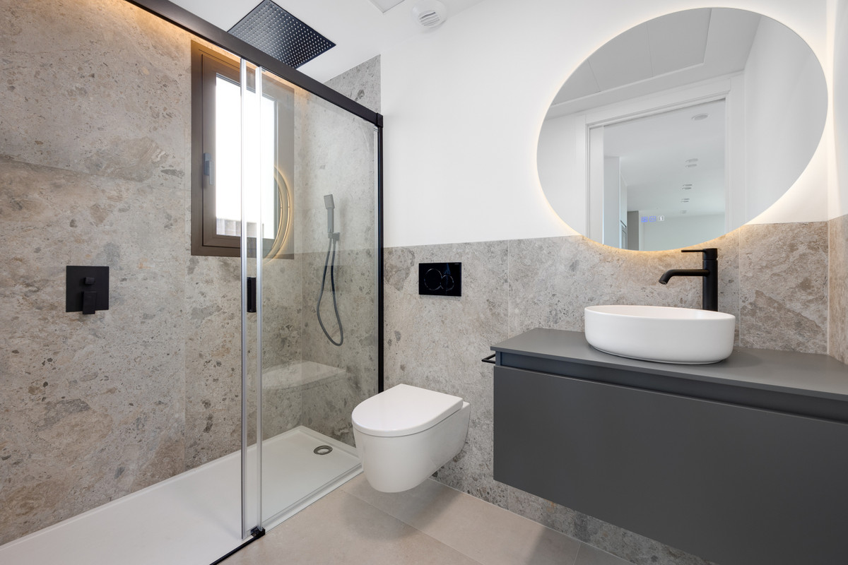 Tu Villa Soñada en Muchamiel: Lujo, Piscina y Solárium, Descubra su villa ideal en Muchamiel, Alicante. 3 dorm, 3 baños, piscina privada y solárium en la Costa Blanca. Disfrute del estilo de vida mediterráneo cerca d
