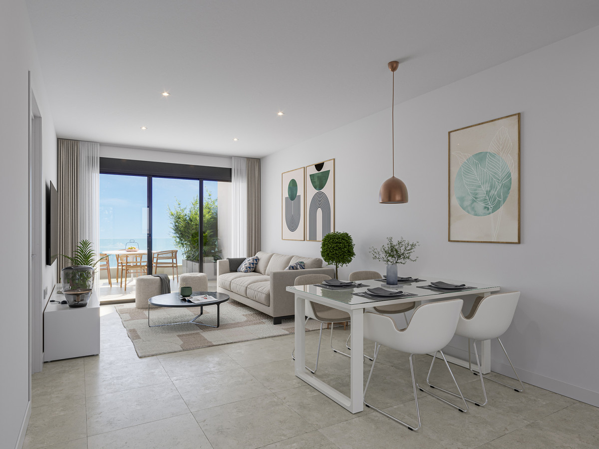 Los Alcázares: Tu Oasis de Lujo a 250m de la Playa, Apartamento exclusivo en Los Alcázares, Murcia. A 250m de la playa, con 2 dorm, 2 baños, piscina y vistas al mar. Vive el sueño mediterráneo por 339.000€.