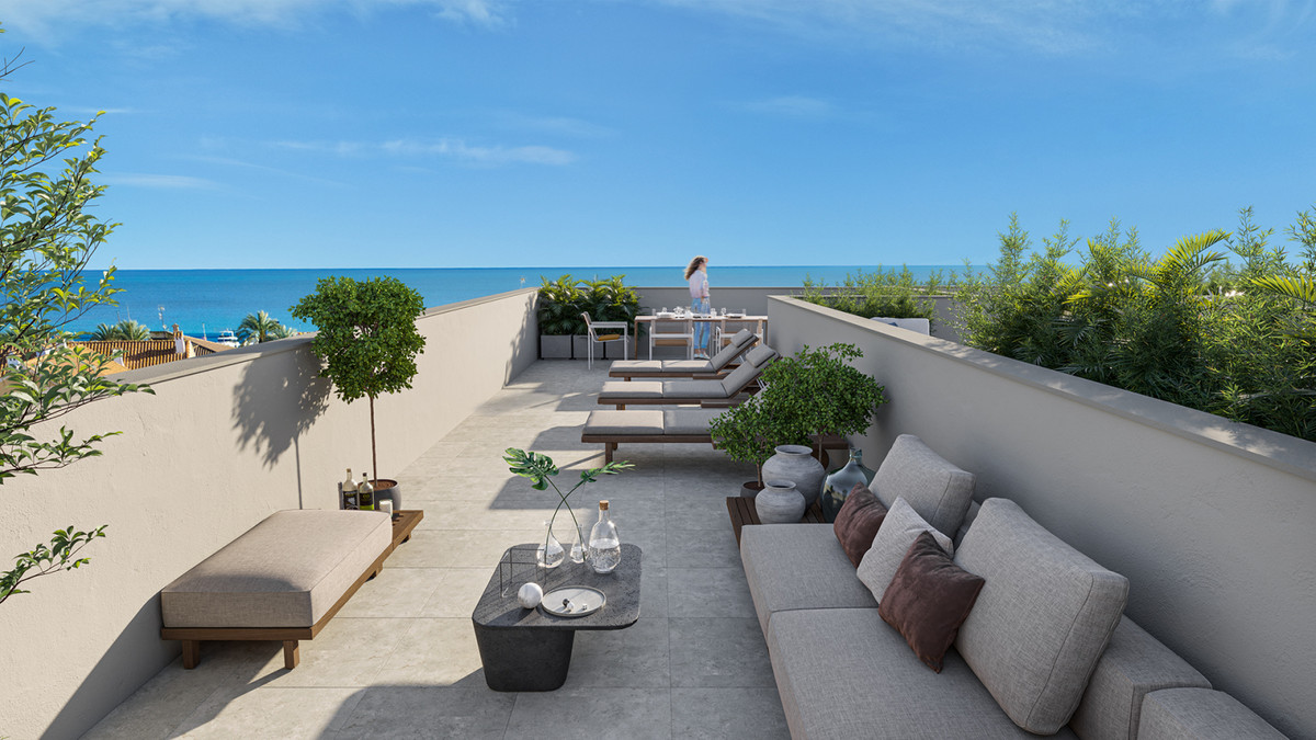 Los Alcázares: Tu Oasis de Lujo a 250m de la Playa, Apartamento exclusivo en Los Alcázares, Murcia. A 250m de la playa, con 2 dorm, 2 baños, piscina y vistas al mar. Vive el sueño mediterráneo por 339.000€.