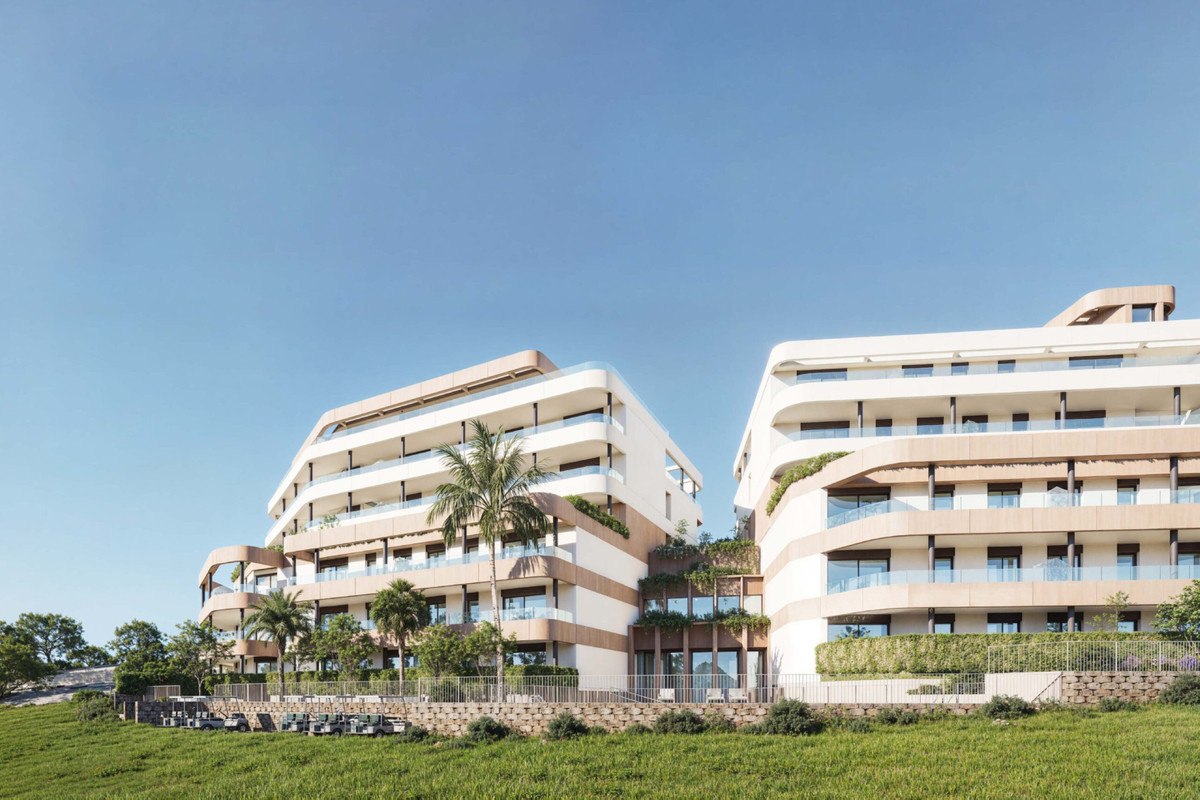 Estepona Golf: Tu Oasis de Lujo y Naturaleza, Apartamento de 3 dorm. en Estepona, Málaga, junto a campo de golf. Disfruta de vistas panorámicas, piscina, gimnasio y un estilo de vida mediterráneo exclusivo