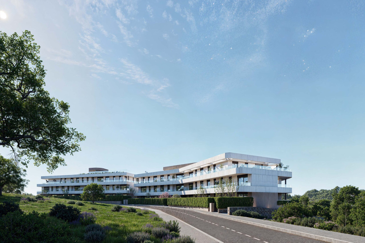 Estepona Golf: Tu Oasis de Lujo y Naturaleza, Apartamento de 3 dorm. en Estepona, Málaga, junto a campo de golf. Disfruta de vistas panorámicas, piscina, gimnasio y un estilo de vida mediterráneo exclusivo