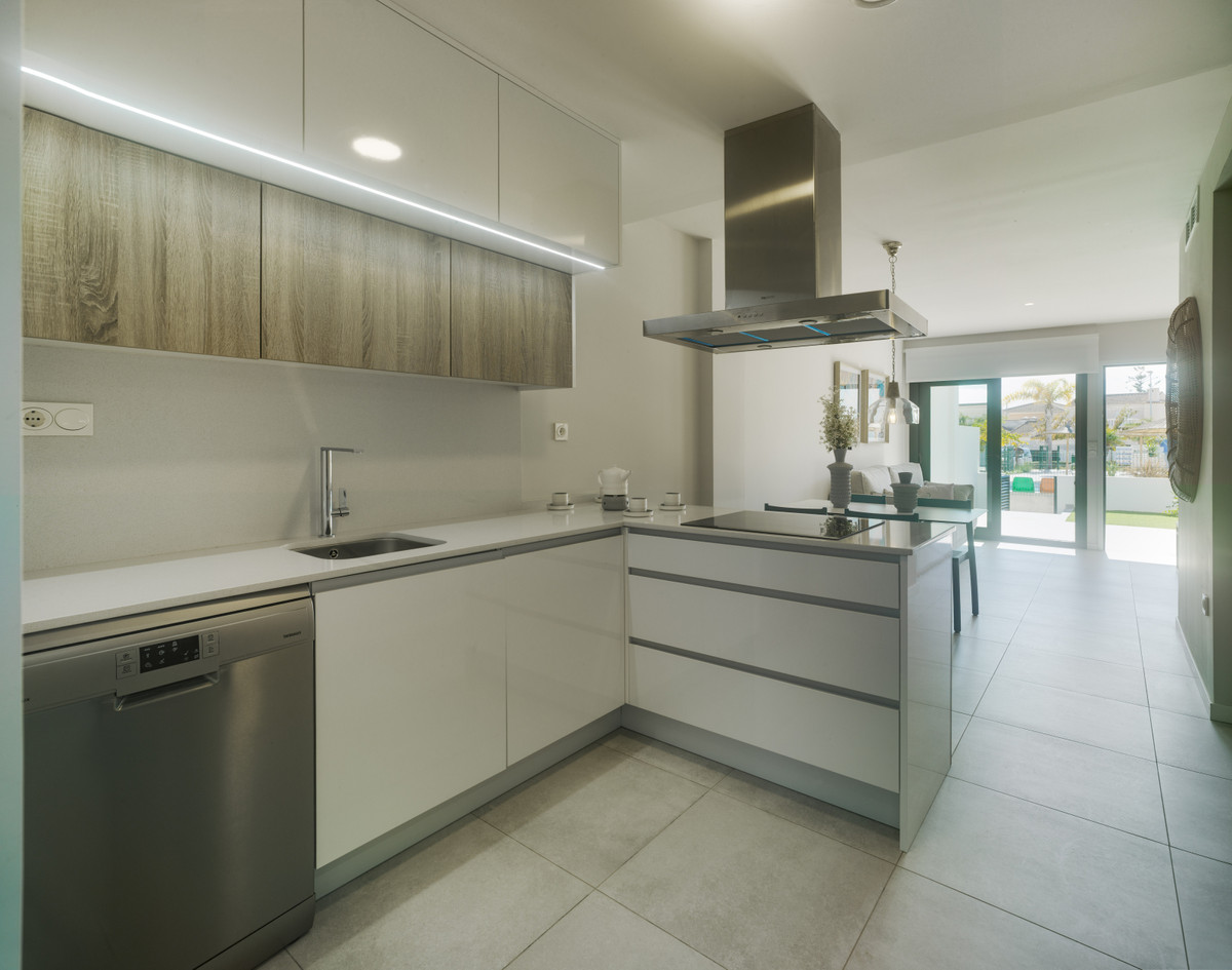 Mil Palmeras: Tu Oasis Mediterráneo a Pasos del Mar, Vive el lujo en Mil Palmeras, Costa Blanca. Exclusivos apartamentos a 600m de la playa. Disfruta de piscinas, jardines y seguridad. 2/3 dorm. desde 269.000€. ¡T
