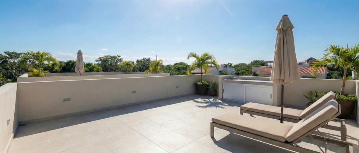 San Javier: Tu Villa Dúplex con Solárium y Piscina, Villas dúplex de lujo en San Javier, Costa Cálida. 2-3 dorm, 2 baños, piscina y solárium privado. Cerca de playas y golf. ¡Su hogar desde 272.900€!