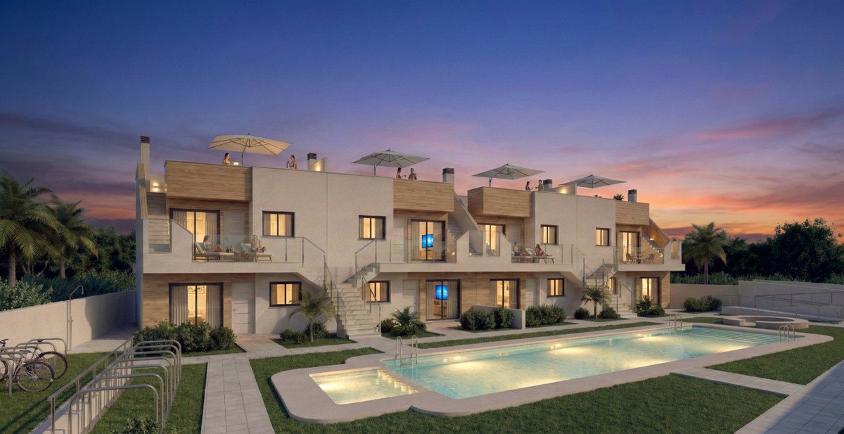 San Javier: Tu Villa Dúplex con Solárium y Piscina, Villas dúplex de lujo en San Javier, Costa Cálida. 2-3 dorm, 2 baños, piscina y solárium privado. Cerca de playas y golf. ¡Su hogar desde 272.900€!