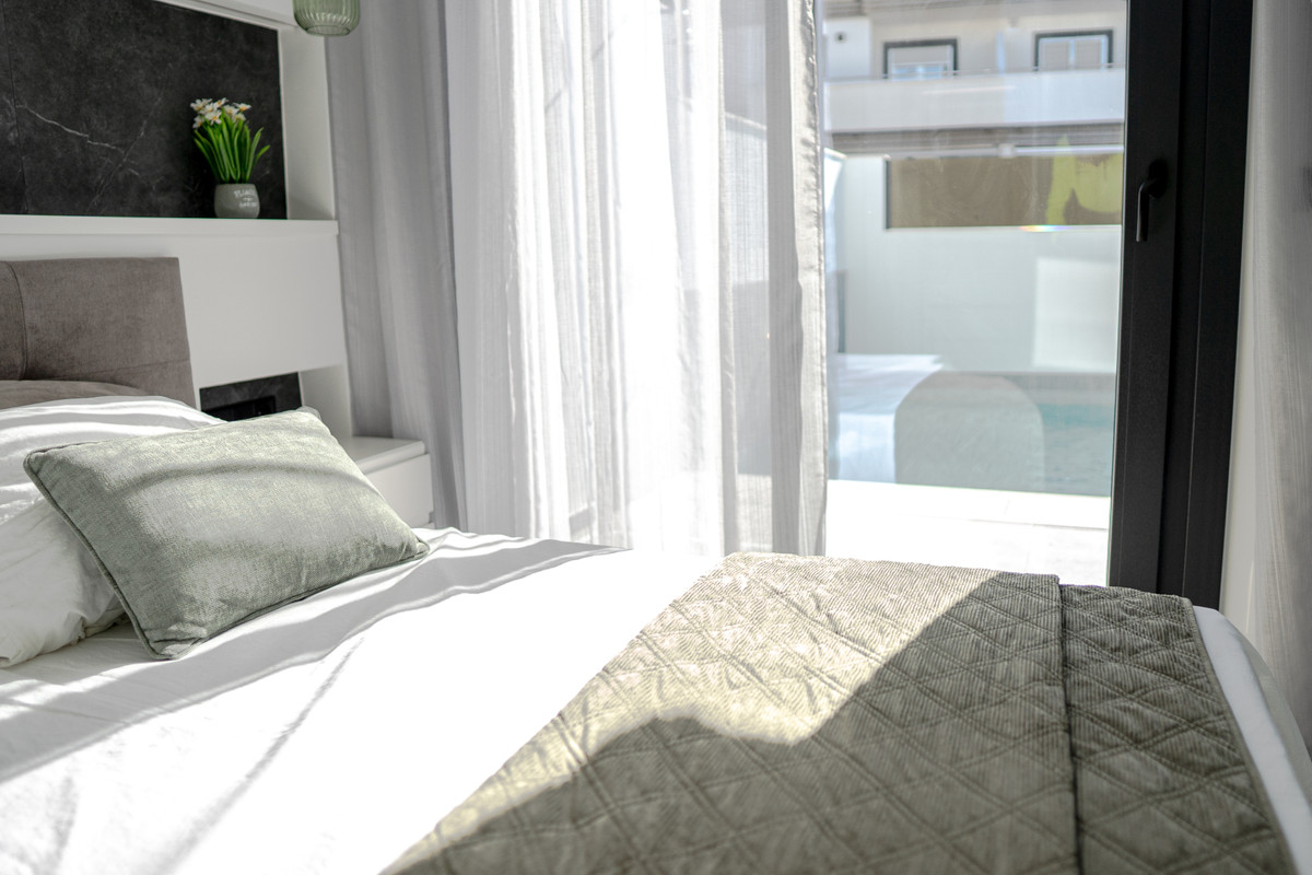 San Javier: Tu Villa Dúplex con Solárium y Piscina, Villas dúplex de lujo en San Javier, Costa Cálida. 2-3 dorm, 2 baños, piscina y solárium privado. Cerca de playas y golf. ¡Su hogar desde 272.900€!