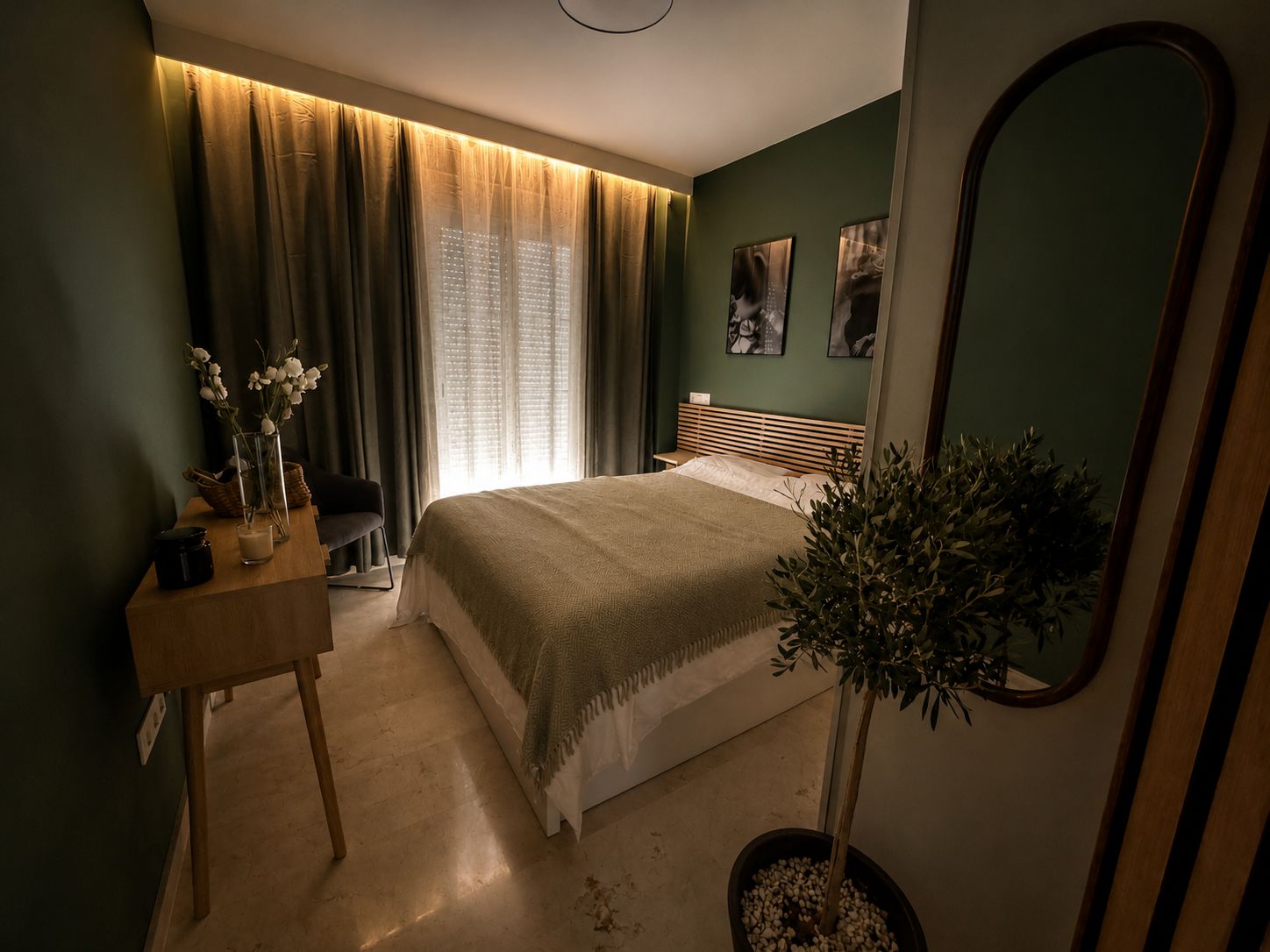 Ático Exclusivo en Manilva: Vistas al Mar, Lujo y Rentabilidad, Ático de lujo en Manilva con vistas frontales al mar. 3 dorm., terraza privada. Ideal inversión o residencia vacacional en Costa del Sol. ¡Con Licencia Turístic