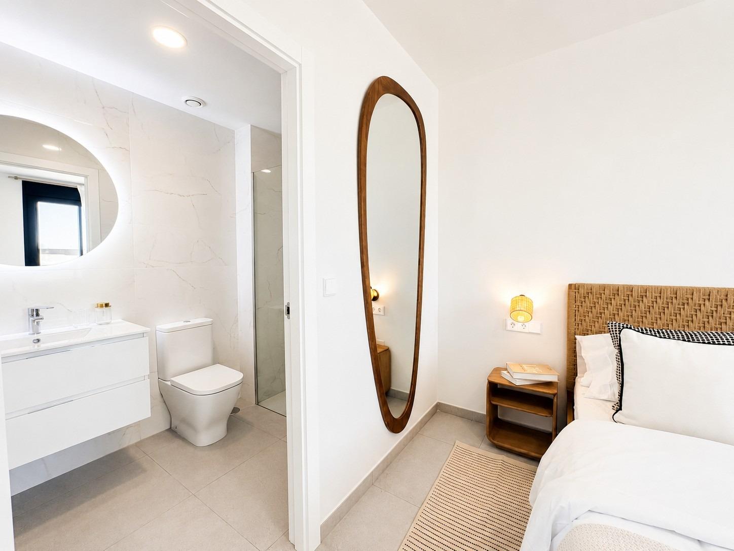 Vive el Lujo Mediterráneo en Altaona Golf, Murcia, Adosados y villas de nueva construcción en Altaona Golf, Murcia. Vive la vida mediterránea con seguridad, naturaleza y piscina. ¡Tu hogar o inversión ideal en C