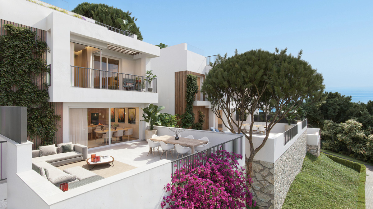 Mijas: Villas Boutique con Vistas Panorámicas al Mar, Descubre 32 villas de lujo en Buenavista, Mijas. Vistas panorámicas al mar, 3-4 dormitorios en-suite, terrazas amplias y rooftop con jacuzzi. Vive el lujo en la