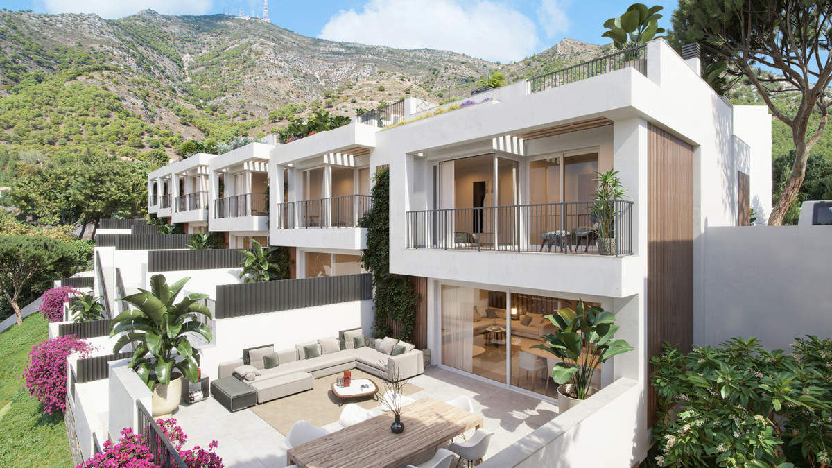 Mijas: Villas Boutique con Vistas Panorámicas al Mar, Descubre 32 villas de lujo en Buenavista, Mijas. Vistas panorámicas al mar, 3-4 dormitorios en-suite, terrazas amplias y rooftop con jacuzzi. Vive el lujo en la