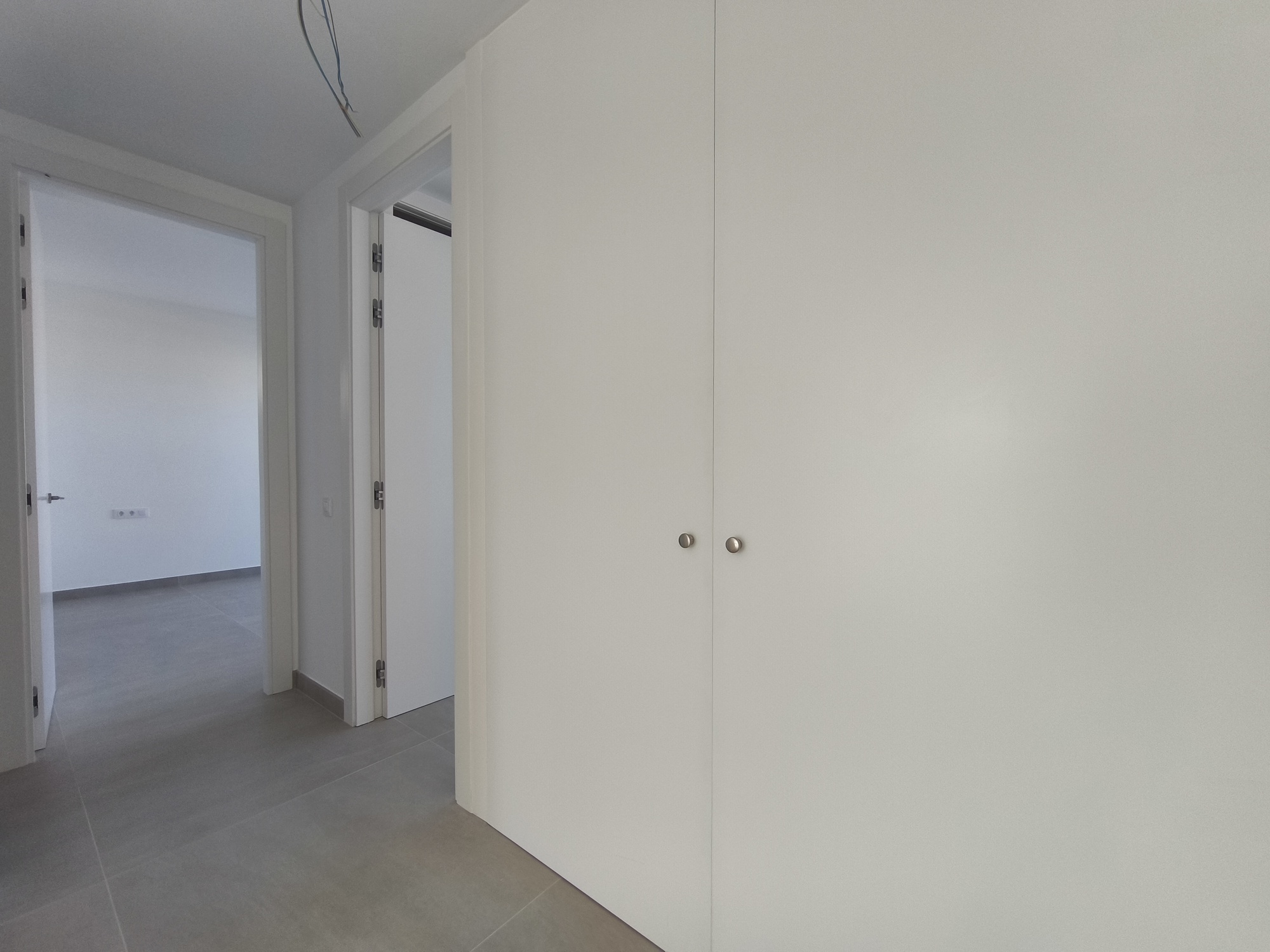 Ático de Lujo con Piscina Privada en Estepona, Ático dúplex en venta en La Gaspara, Estepona. 3 hab, terrazas, piscina privada y vistas al mar. Lujo mediterráneo.