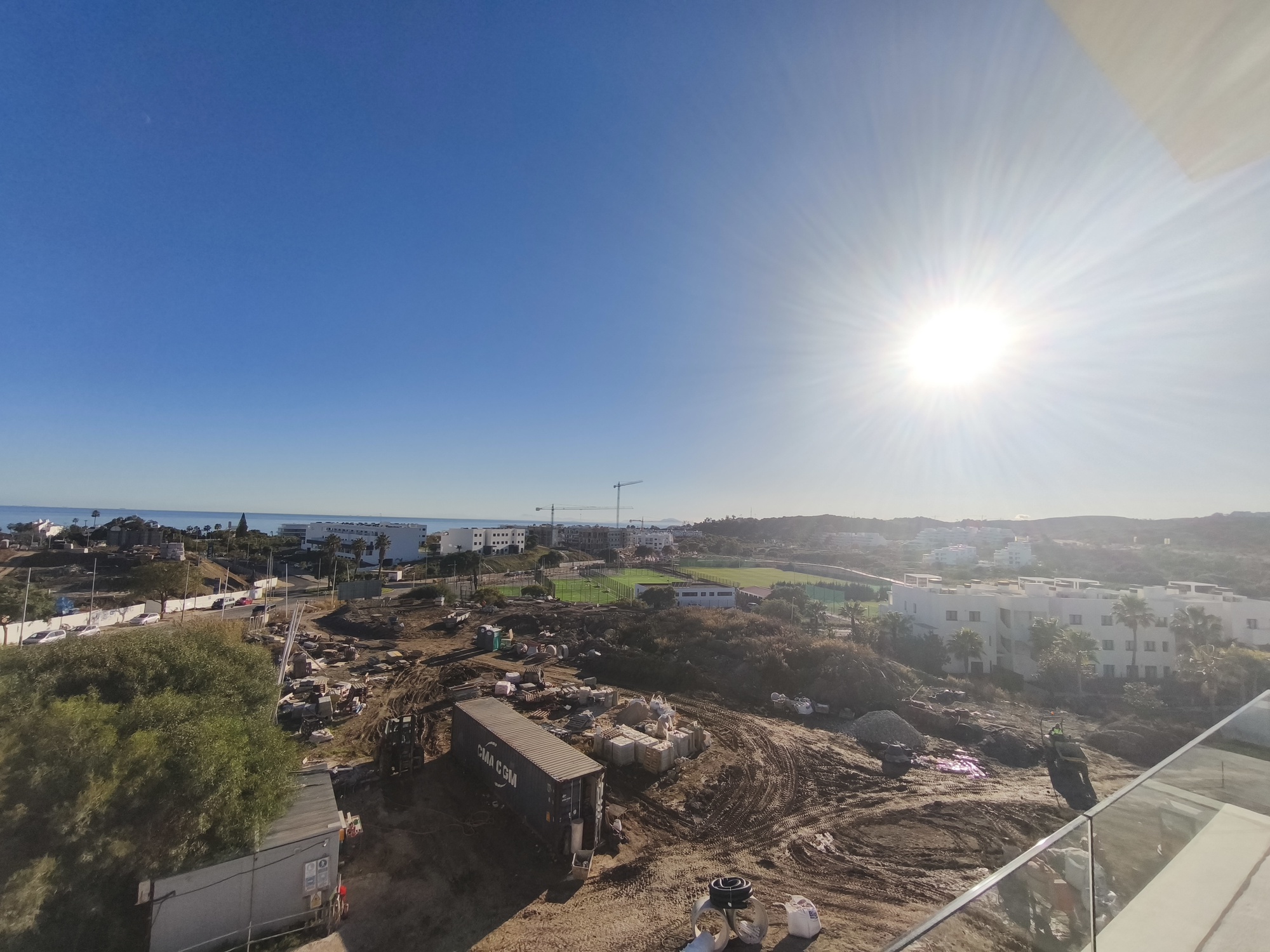 Ático de Lujo con Piscina Privada en Estepona, Ático dúplex en venta en La Gaspara, Estepona. 3 hab, terrazas, piscina privada y vistas al mar. Lujo mediterráneo.
