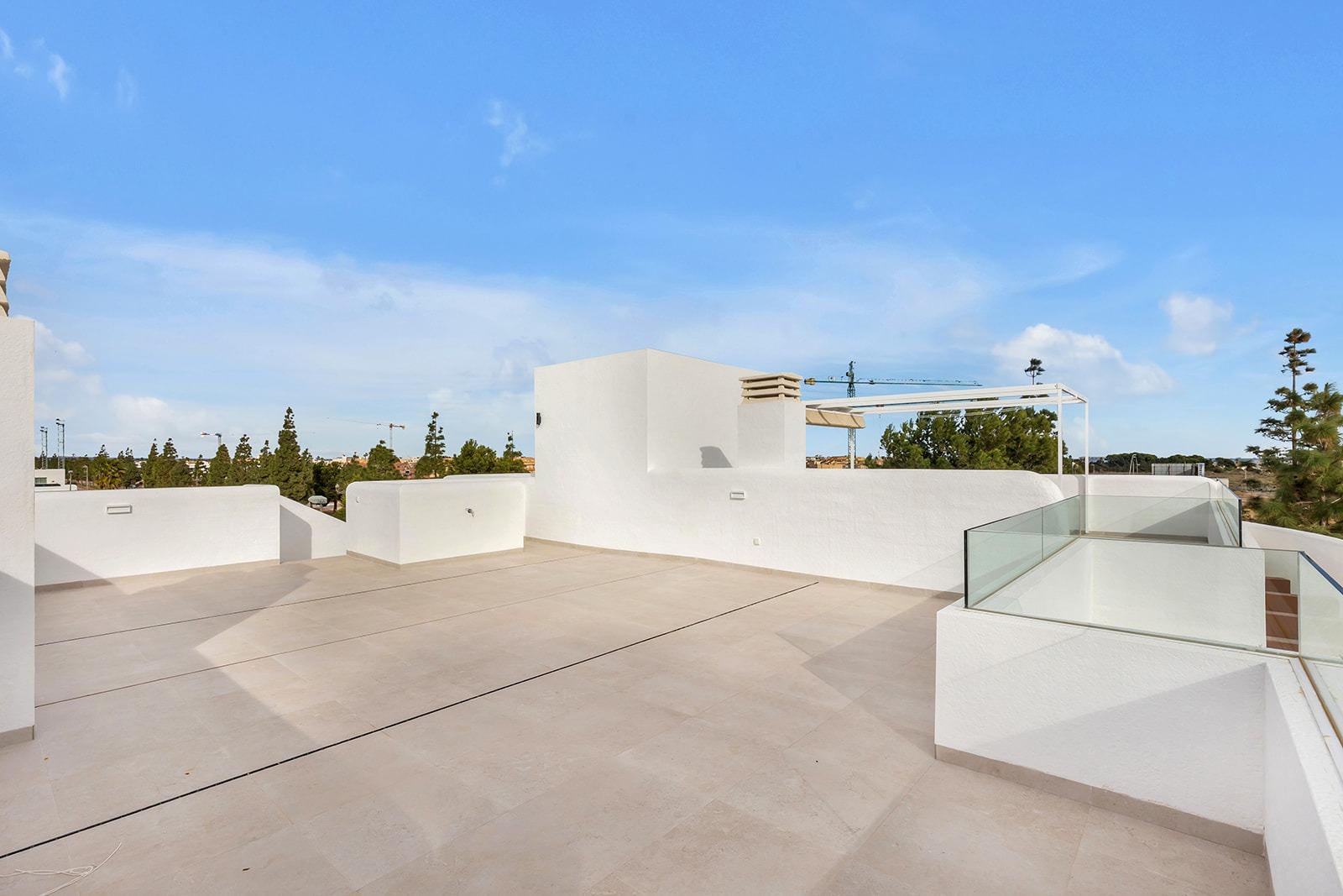 Complejo residencial de nueva construcción cerca de Serena Golf y el Mar Menor en Los Alcázares