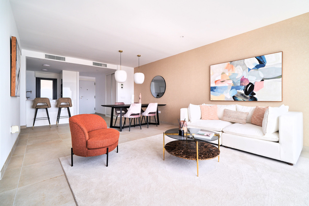 Lujo Exclusivo con Vistas al Mar en El Higuerón, Descubre apartamentos de lujo en El Higuerón, Fuengirola. Vistas al mar, piscina, gimnasio y coworking. A 500m del mar y tren. ¡Tu vida en la Costa del Sol!
