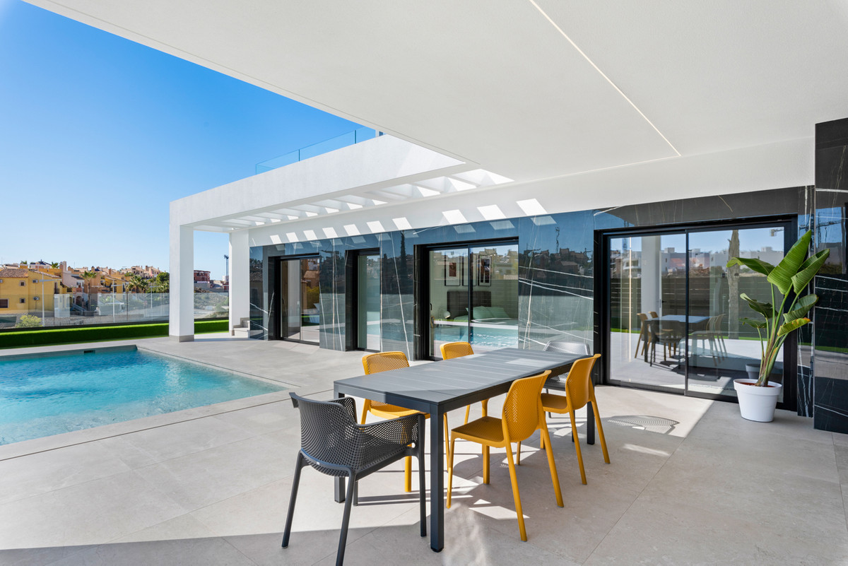 Villa en Algorfa, Alicante