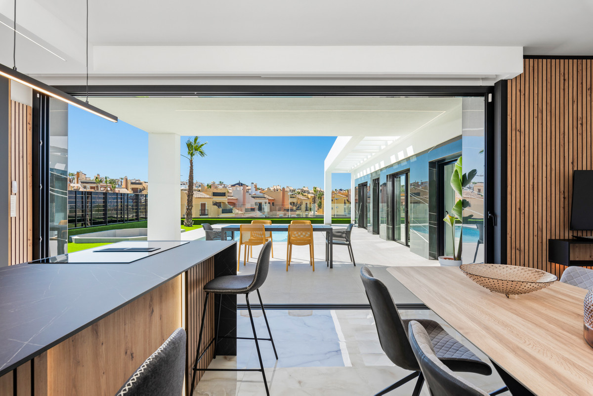 Villa en Algorfa, Alicante