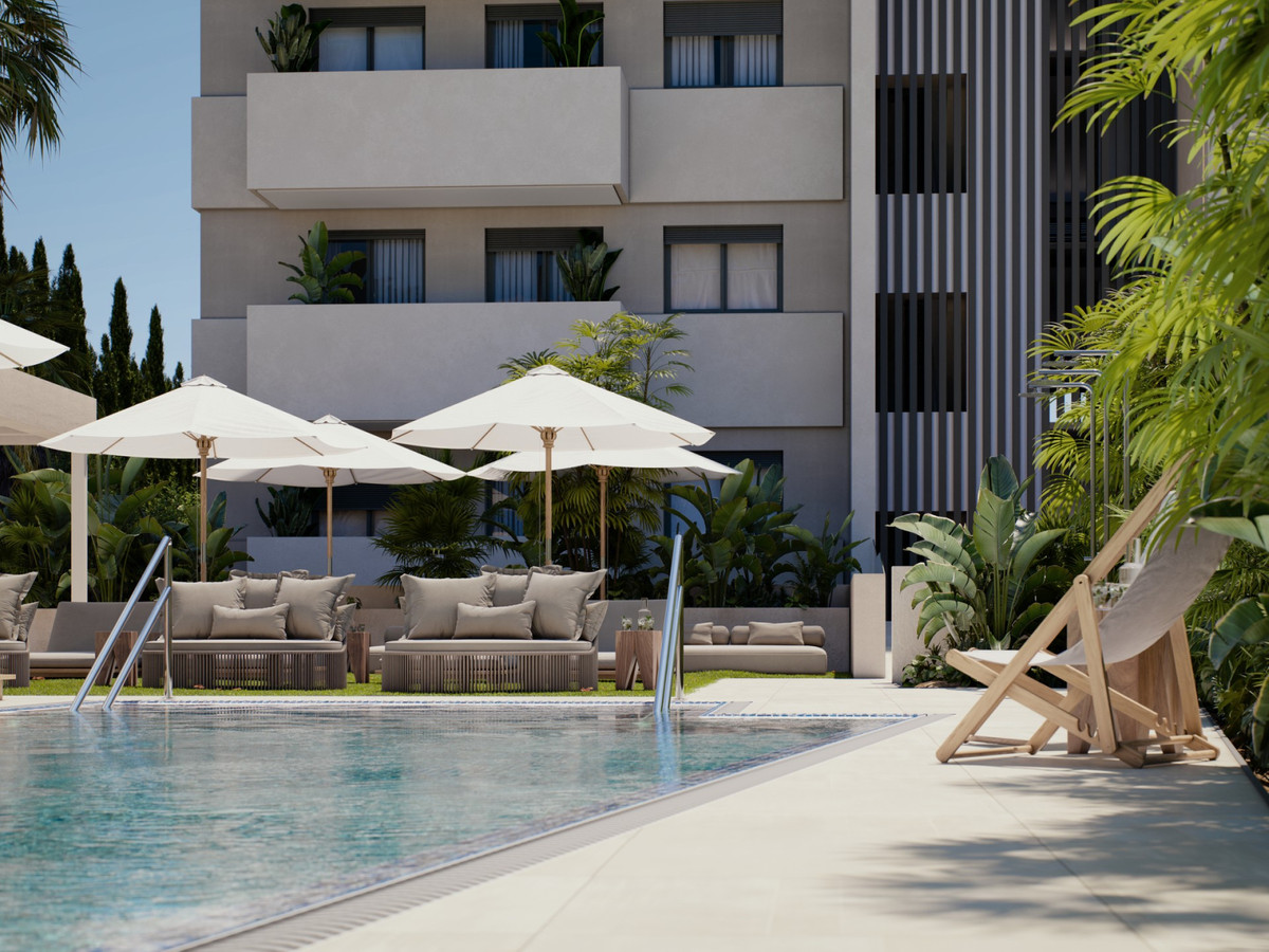 Apartamento en Estepona: 3 habitaciones, 2 baños