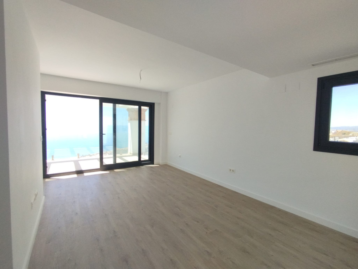 Villa en Venta en Torrox, Málaga