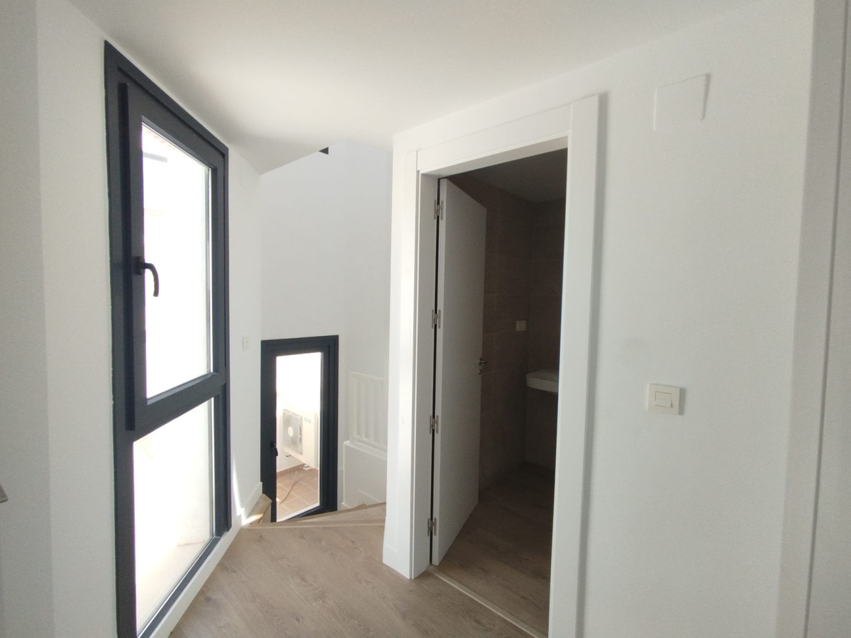 Villa en Venta en Torrox, Málaga