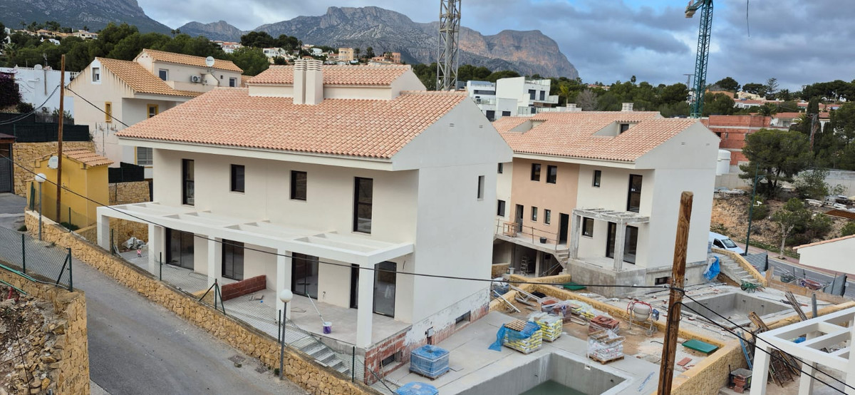 Villa en venta en La Nucia