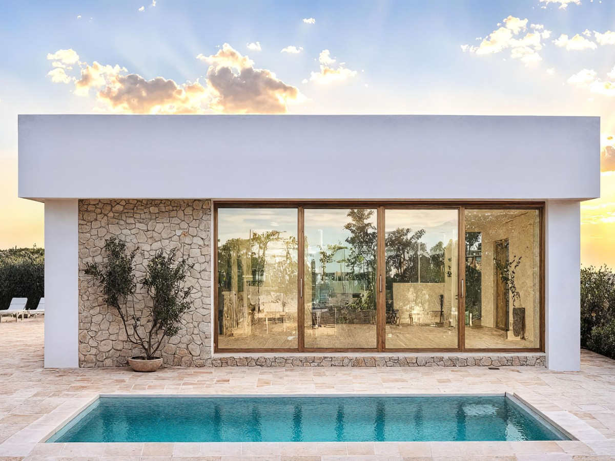 Villa en venta en Orihuela