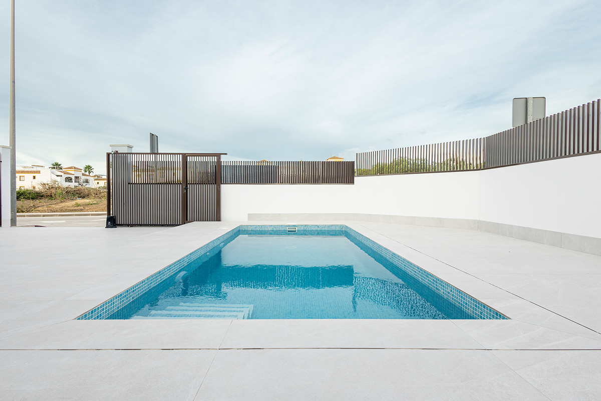 Villa en venta en Orihuela